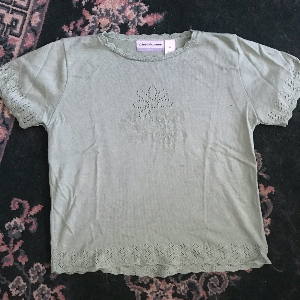 green flower top